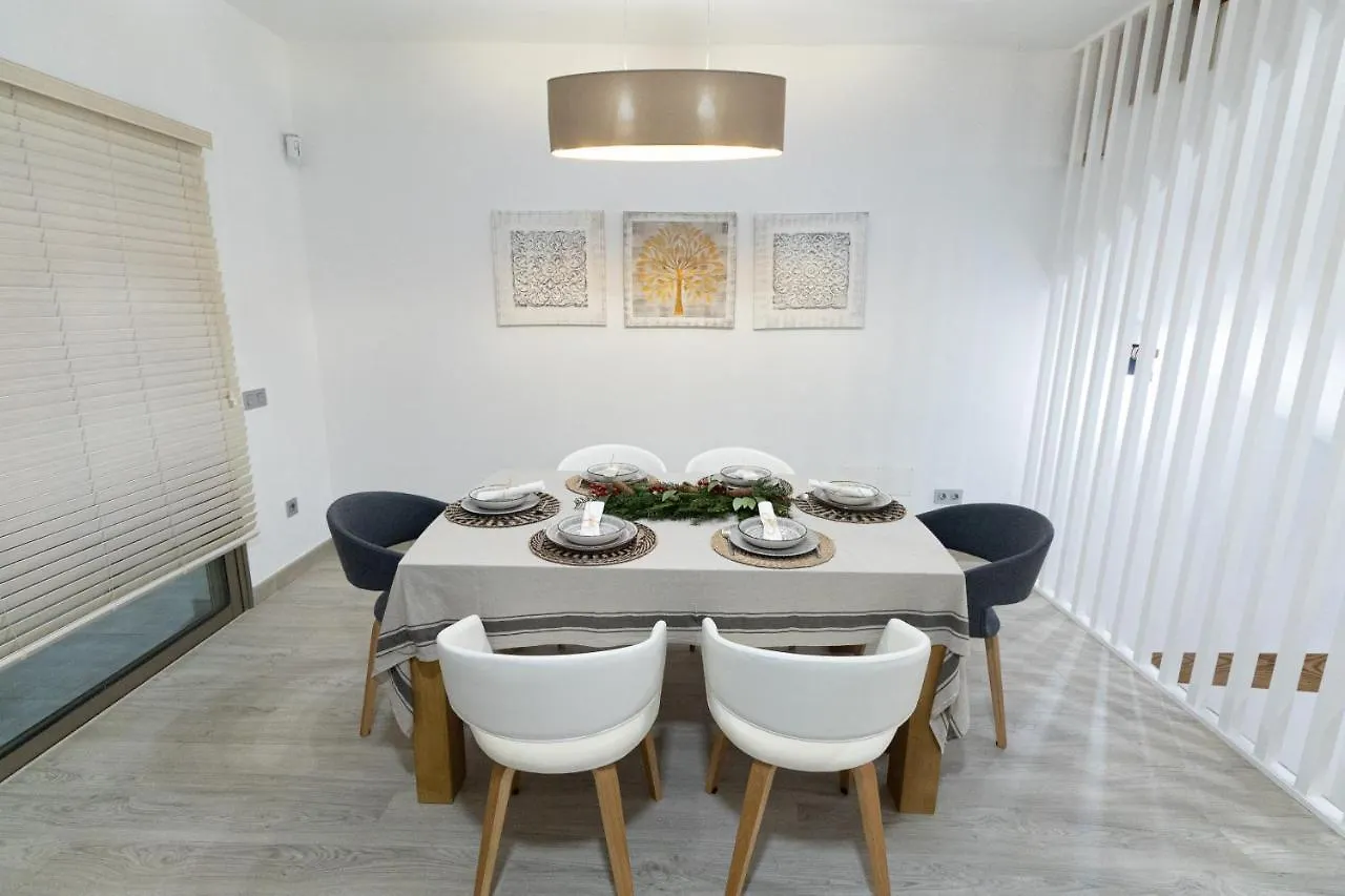 Tita Suite Corralejo 0*,